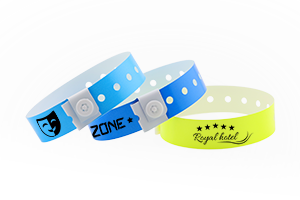 Custom plastic wristbands with printed logo for secure multi-day admissions, re-entry tracking, and anti-transfer event access control